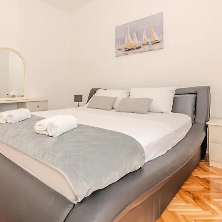 Marko Apartamento Sukošan