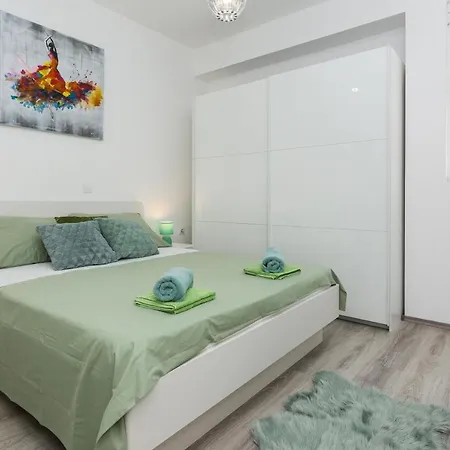 Apartamento Marko Sukošan